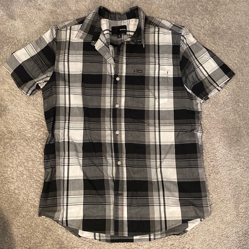 Hurley Black and White Plaid Short Sleeve Button Down Casual Shirt, size L